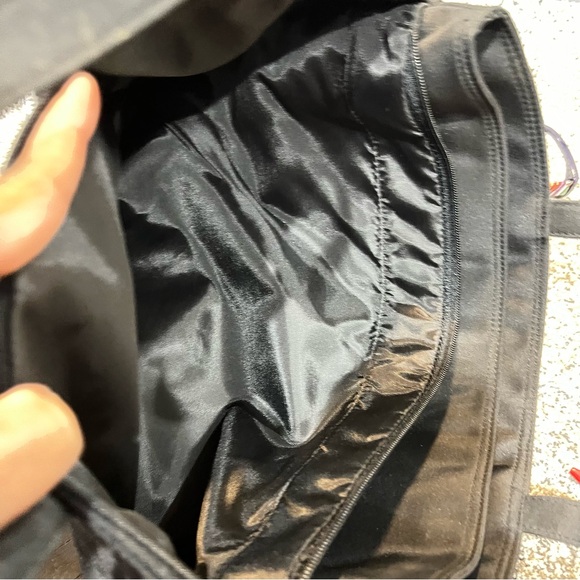 Franco Valentino Black Tote - 3 zipper compartment - Picture 4 of 14